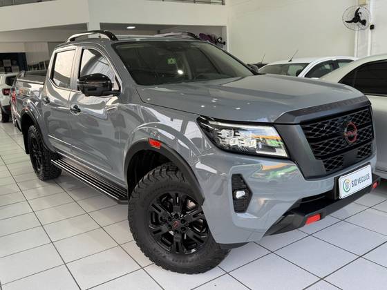 NISSAN FRONTIER 2.3 16V TURBO DIESEL PRO4X CD 4X4 AUTOMÁTICO NISSAN FRONTIER 2.3 16V TURBO DIESEL PRO4X CD 4X4 AUTOMÁTICO